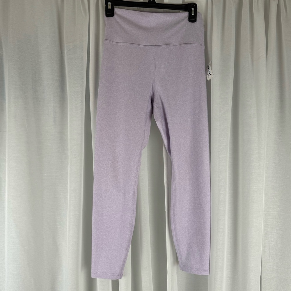NWT Old Navy Cloud+ Leggings